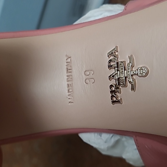 Authentic prada shoes/ slightly worn - Picture 3 of 10